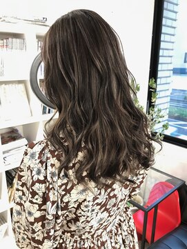 ディーカヘアーセンダイ(Di KA HAIR sendai) ナチュラル/ハイライト/ベージュ/グレージュ/ロング/ウェーブ