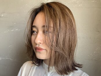 イチパーセント ヘアメイクアップ 1％ HAIR MAKE UPの写真/仕事をしながらもオシャレをしたい方必見！忙しい朝でも簡単にキマル、扱いやすいスタイルをご提案☆