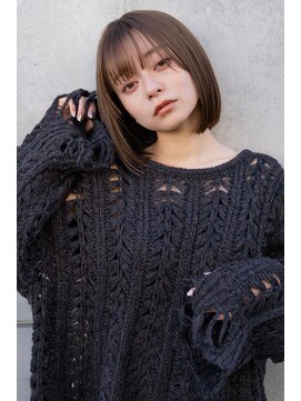 レジュアル(RESSUAL) エアリーミディ　ショートパーマ　黒髪　ホワイトアッシュ