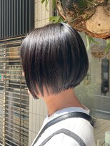 ロジエ(ROSIER) 前下がりフェザーボブ