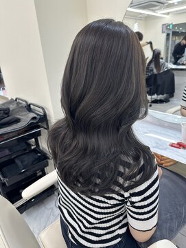 シェノン サントル(CHAINON CENTRE) グレージュカラー/シルキーベージュ/斜めバング[梅田/大阪]