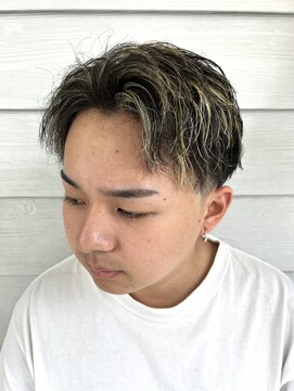 スタンドバーバー 柏(STAND BARBER) ダークアッシュ/アッシュブラック/カルマパーマ/ベリーショート