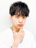 スーツ短髪ツーブロック束感モテる黒髪シークレットパーマ流行