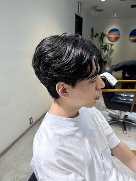 トレス(TRESS) メンズヘア　センターパート　毛流れショート