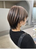 アンブレラカラー　ウルフカット　ベージュ