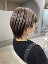 ワークスヘアー(WORKS HAIR)&nbsp;アンブレラカラー　ウルフカット　ベージュ