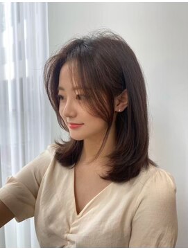 コア 梅田茶屋町店(Core) 髪質改善艶髪愛され韓国風前髪カット 小顔梅田