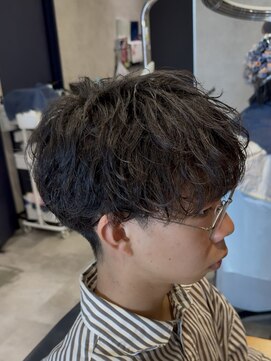 ハッシュタグネイビー 仙台駅前店(#NAVY) 仙台スパイラルスパイキーショートフェザーパーマシャドウパーマ