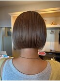 癖毛の方も◎パツっとミニボブ