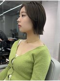 切りっぱなしボブ/カーキグレージュ/透明感カラー/レイヤー