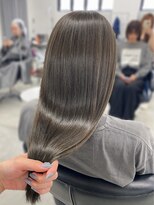 タム(tam)&nbsp;オリーブグレージュ