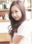 かき上げで甘辛さを☆恋するロングレイヤーパーマ♪