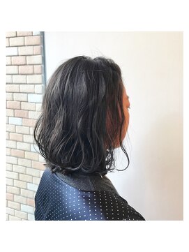 ブラット(brat) 波ウェーブボブ