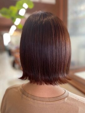 クレマチス(Clematis) 切りっぱなしボブ