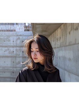 骨格にフィットするカットで"一番似合う自分"に。計算されたカットで時間が経ってもキレイが続く。[日野駅]