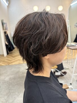 ロミー 本厚木(ROMMY.) ウルフヘア/癖毛もパーマもおしゃれに◎