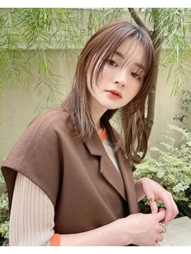 オブヘアー オモテサンドウ(Of HAIR OMOTESANDo) ミディアムレイヤー／顔まわりレイヤー／ミディアムウルフ