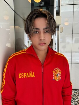 ランズ(LANDS) センターパート/メンズメッシュ/カルマヘア【梅田】【大阪】