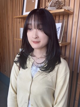 キュオンシア(CUEON. ciea) ふわふわレイヤー×アッシュブラウン