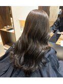 オリーブグレージュ