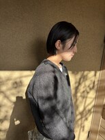 シュール(Sure)&nbsp;耳掛けが可愛い◎タイトな黒髪ミニボブ