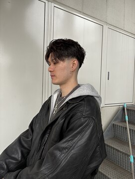 クロム トウキョウ ザ バーバーアルト 神保町店(CHROM TOKYO the Barber ALT) スキンフェード