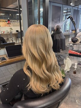 アンティコ (antico) ミルクティーカラー