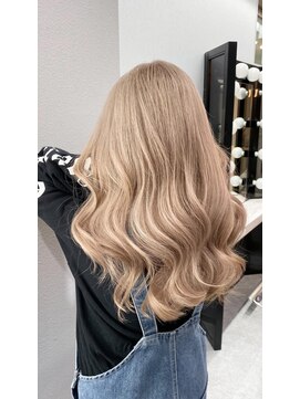 リゲルバイキング(Rigel by KING) ウルフ/レイヤーカット/ミルクティーベージュ/天使の羽バング