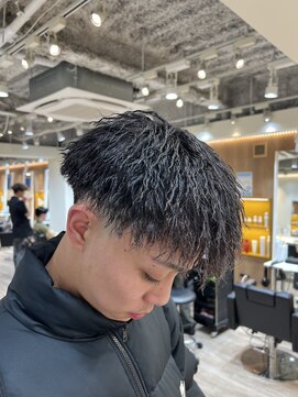 ルースト 渋谷店(ROOST) MEN’S HAIR/波巻ツイストスパイラル/フェザーパーマ/眉毛/渋谷