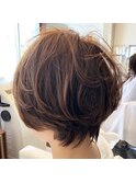 骨格補正カット すっきりエアリー丸みショートブラウン立体感