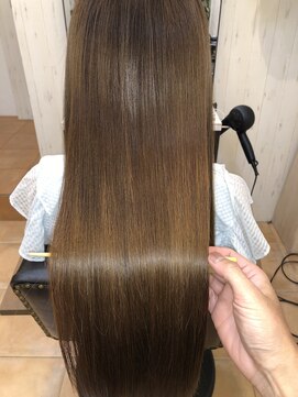 アコンプリッシュ 代官山 恵比寿(accomplish) プラチナミネコラ