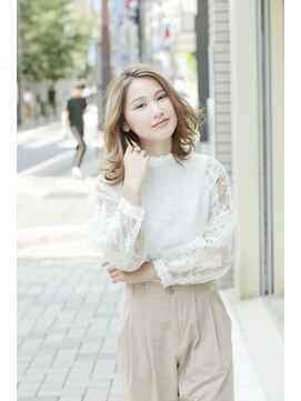 クールドセリエ 新宿南口店(Coeur de cellier) グレージュミディアム