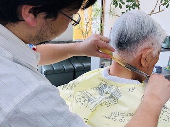 ヘアーサロン ピエロの写真/【御器所駅徒歩6分】安心感と丁寧さが常連さんから大人気☆気さくなスタッフも人気の秘密！