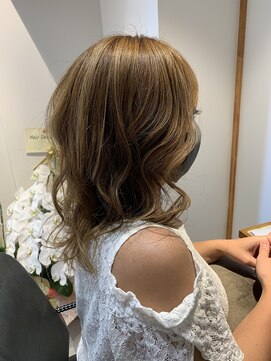 ルッカ(Lukka) ミディアムウルフ