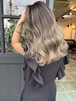 ティミー(Timmy)&nbsp;バレイヤージュ