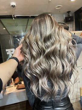 ラフ(LAFF) #黒髪#ボブルフ#ネビージュ#小顔#ワンレン