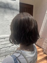 アマレット(Amaretto) 【オリーブグレージュ×ウェーブボブ】