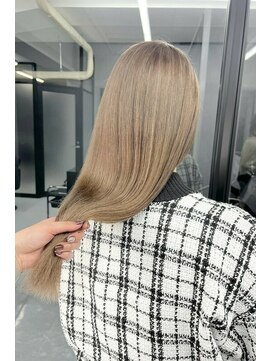 リア 大阪梅田(Ria) ～ミルクティーベージュ～　【Ria 大阪 梅田】