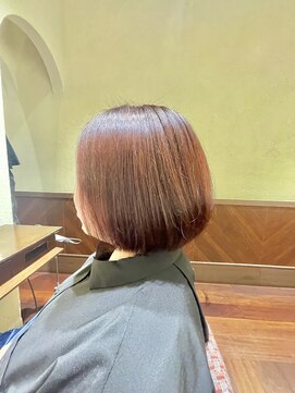 エルサフィロ ヨドヤバシ(el zafiro yodoyabashi) 【el zafiro yodoyabashi】大人女性暖色系ミニボブスタイル