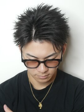 イーラ(era) フェザーショートパーマ/メンズ/刈り上げ/眉毛/ツイスト