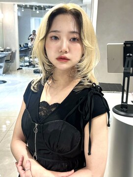 ソル ジングウマエ(SOL JINGUMAE) mayu指名//ミディアムウルフレイヤーフェイスフレーミング