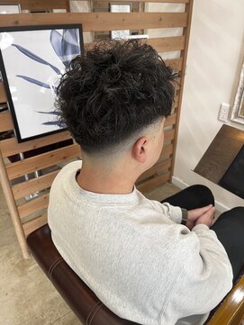 エミュ(emu) スペインカール