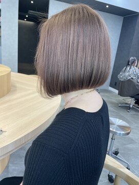 リファインド(REFINED) ハイトーンワンレンボブ　　村田