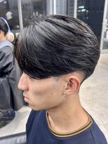 リード 豊洲店(REEED)&nbsp;センターパート縮毛矯正マッシュ刈り上げ毛流れツーブロック