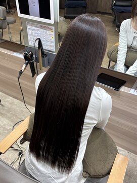 ルチア パリ(Luccica PARIS) バイカルテのトリートメントで艶髪♪