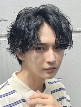フィフス トウキョウ (fifth TOKYO) 渋谷シャドウパーマメンズカットルーズパーマセンターパートヘア