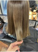 切りっぱなしボブ×オリーブベージュ