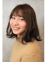 コマ(coma)&nbsp;内にも外にも巻ける！ロングボブ