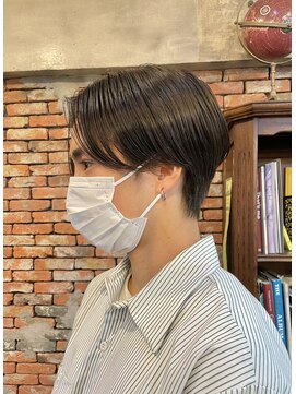 アンリ(Henri) [オカダケント]ナチュラルセンターパートヘア