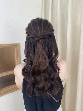 ソノ(sono) ハーフアップ　デートヘア　キレイめヘア　パーティヘア